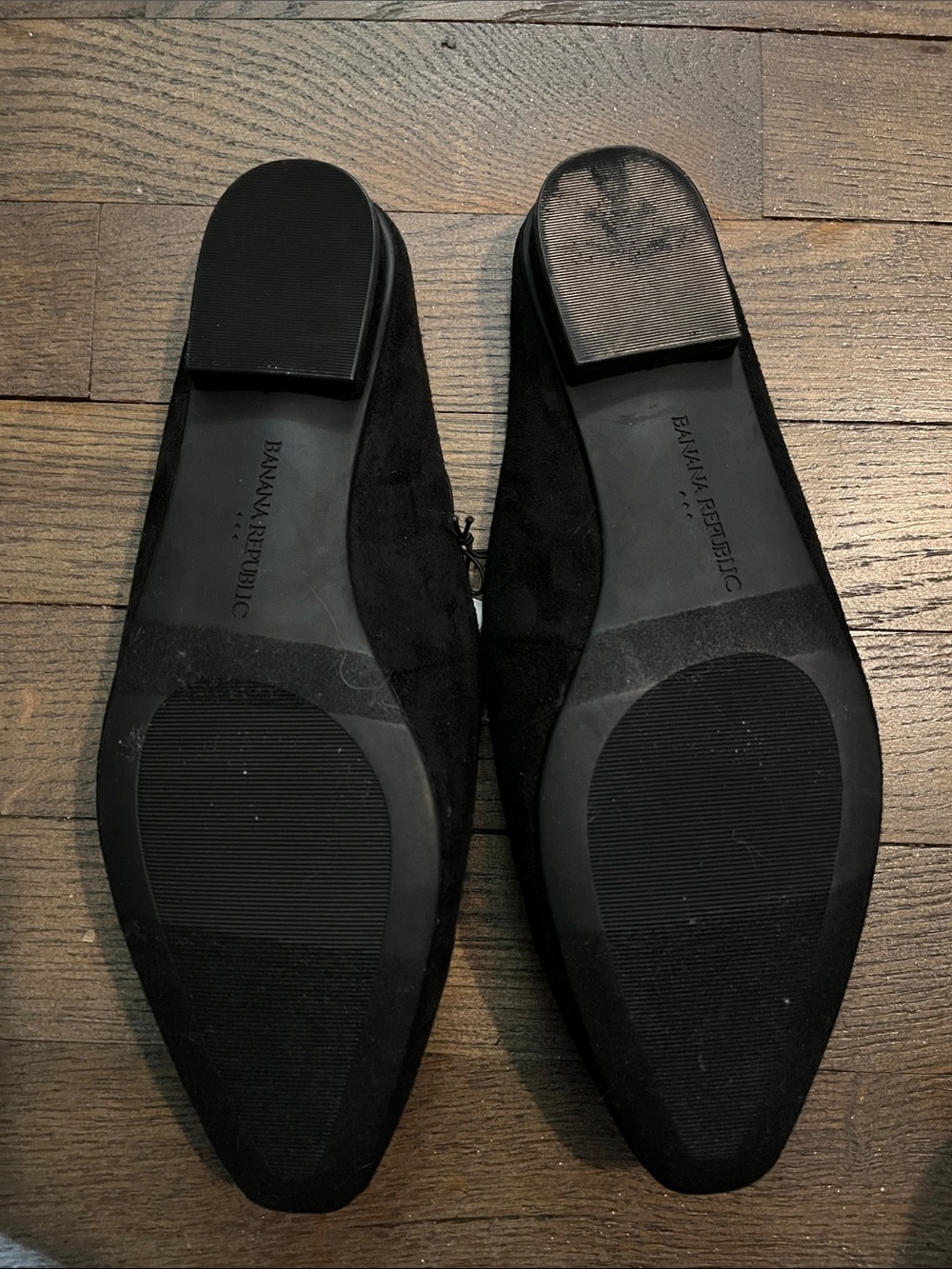 Banana Republic Black Suede Slip-On Mules size 7 - Picture 4 of 4